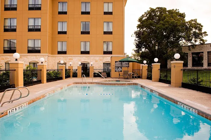Holiday Inn Express & Suites San Antonio NW-Medical Area by IHG 5