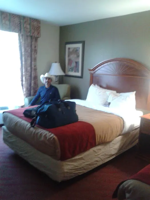 Comfort Inn & Suites Near Medical Center 5