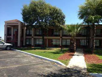 Knights Inn San Antonio near Frost Bank Center 5