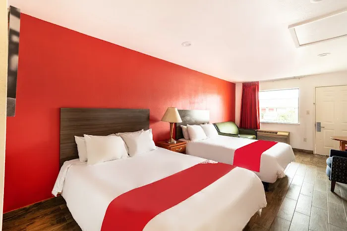 OYO Hotel San Antonio near AT&T Center 5