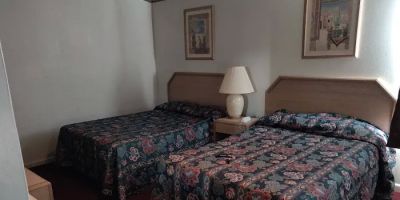 TownHouse Inn