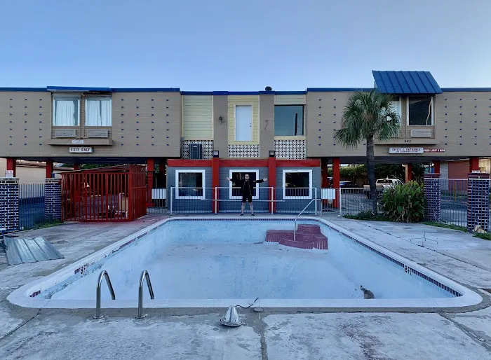 TownHouse Inn 5