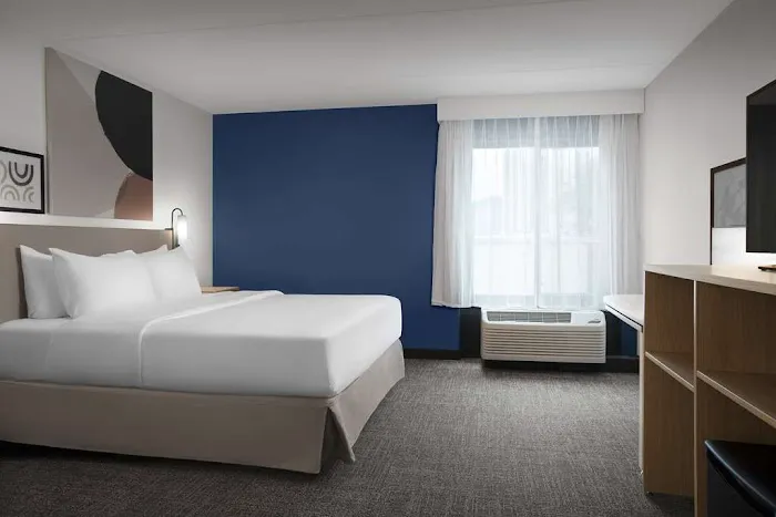 Spark by Hilton San Antonio Airport 5