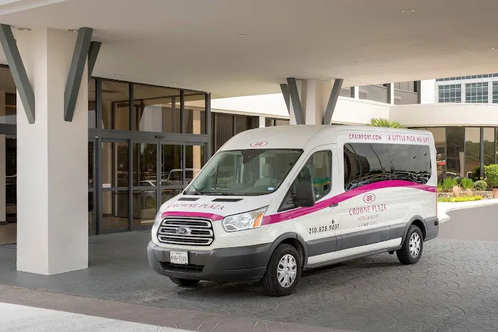 Crowne Plaza San Antonio Airport by IHG 5