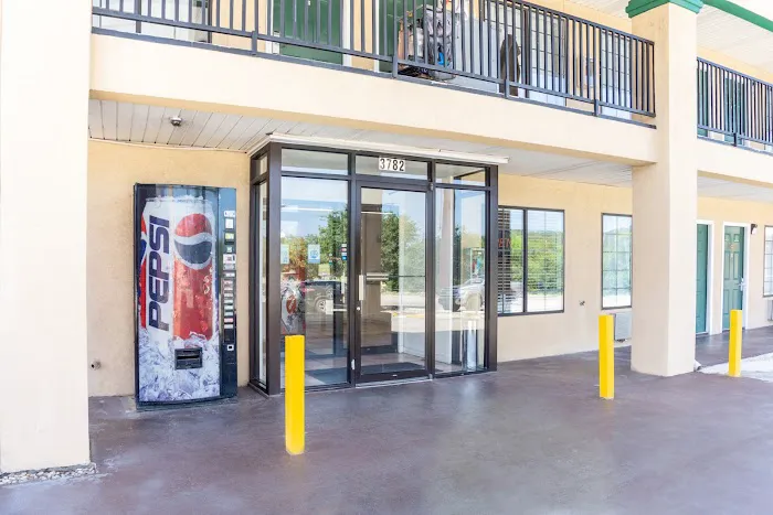 OYO Inn & Suites Medical Center San Antonio 5