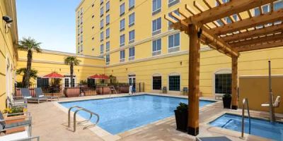 La Quinta Inn & Suites by Wyndham San Antonio Medical Ctr NW