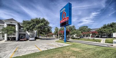 Studio 6 San Antonio, TX - Medical Center