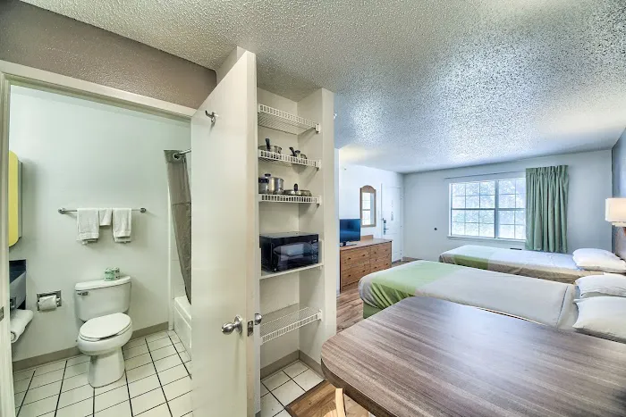 Studio 6 San Antonio, TX - Medical Center 5