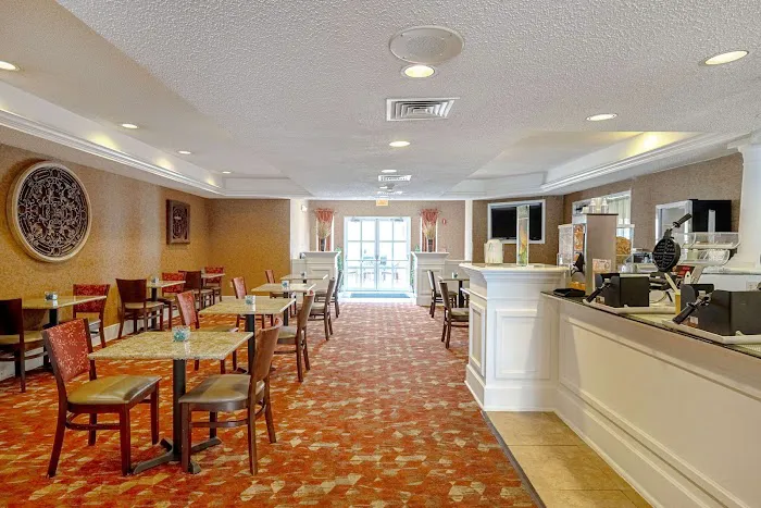 Quality Suites San Antonio Northeast 5