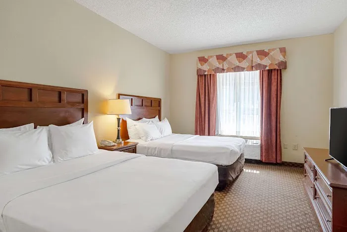 Quality Suites San Antonio Northeast 5