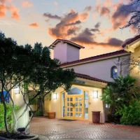 Coratel Inn and Suites By Jasper Wonderland ico