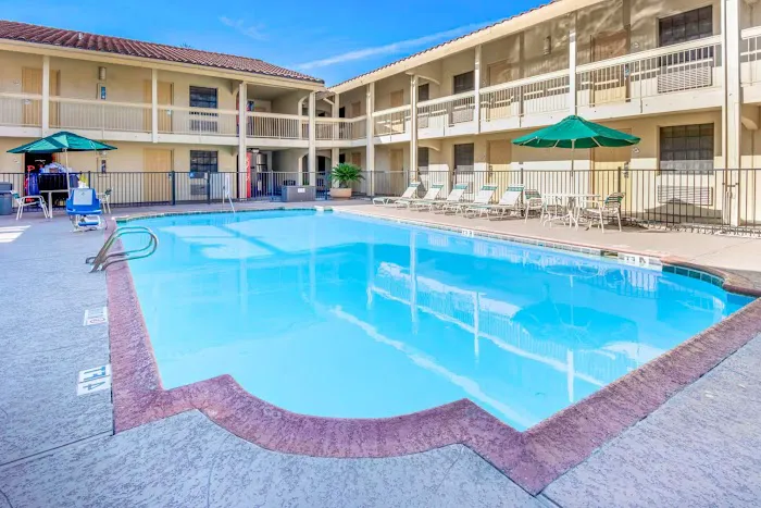 Coratel Inn and Suites By Jasper Wonderland 5