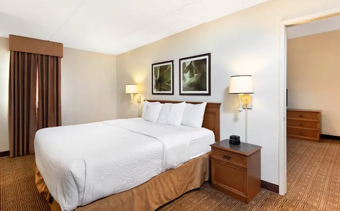 Coratel Inn and Suites By Jasper Wonderland 5