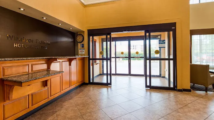 Best Western Windsor Pointe Hotel & Suites-Frost Bank Center 5