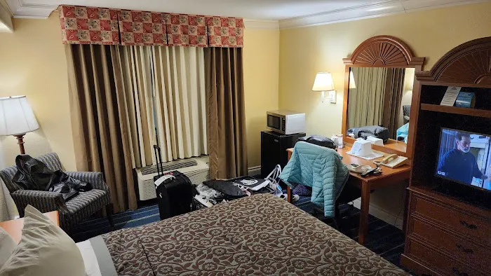 Days Inn by Wyndham San Antonio Airport 5