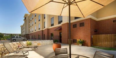 Hampton Inn & Suites San Antonio-Airport