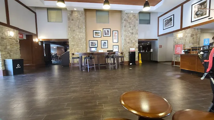 Drury Inn & Suites San Antonio Airport 5
