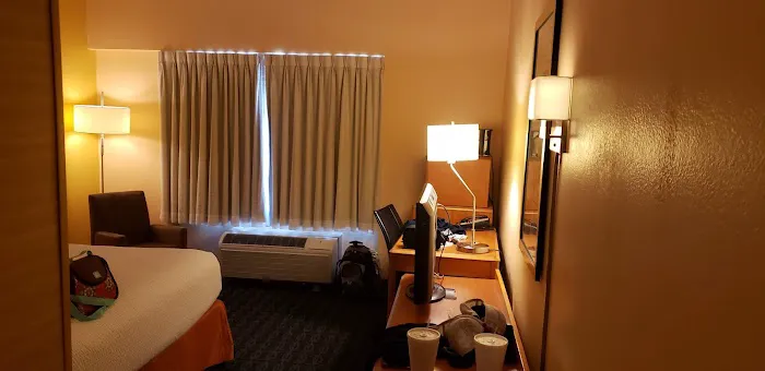 Fairfield Inn & Suites San Antonio Airport/North Star Mall 5