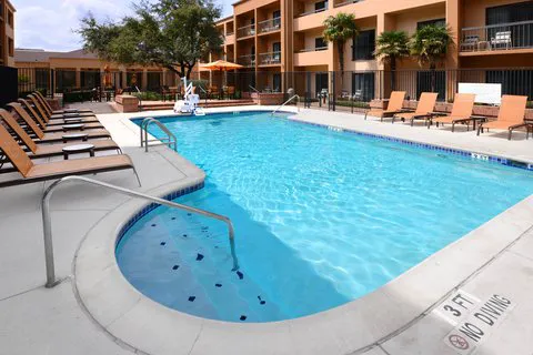 Courtyard San Antonio Medical Center 5