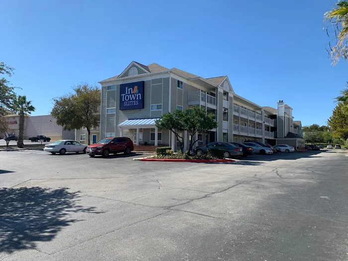 InTown Suites Extended Stay San Antonio TX - Airport 5