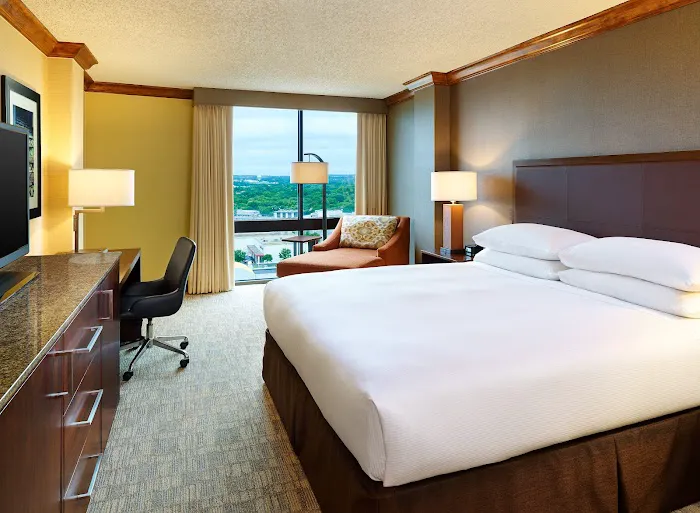 DoubleTree by Hilton San Antonio Airport 5