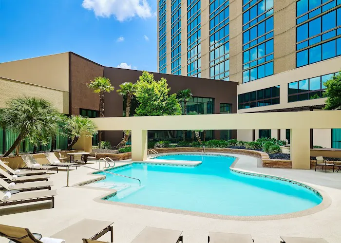 DoubleTree by Hilton San Antonio Airport 5