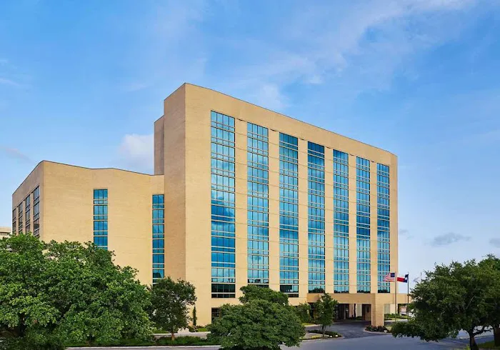 DoubleTree by Hilton San Antonio Airport 5