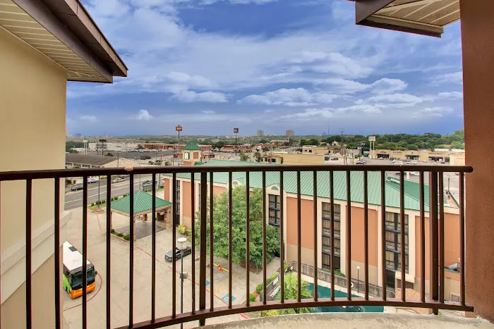 Drury Inn & Suites San Antonio Northwest Medical Center 5