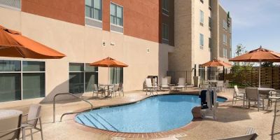 Holiday Inn Express & Suites San Antonio North - Windcrest by IHG
