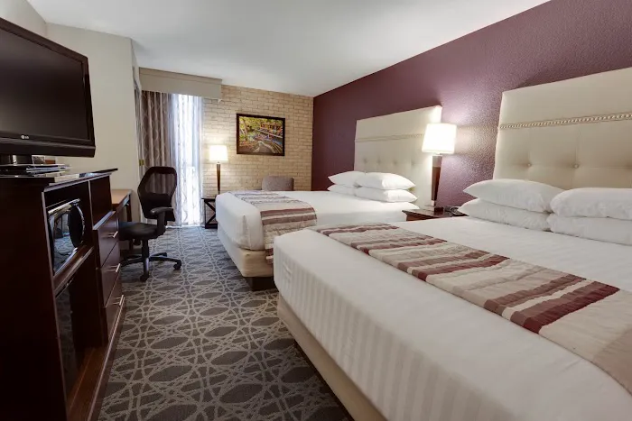 Drury Inn & Suites San Antonio Northeast 5
