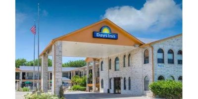 Days Inn by Wyndham San Antonio