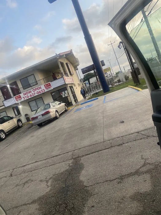 Econo Lodge San Antonio Northeast I-35 5
