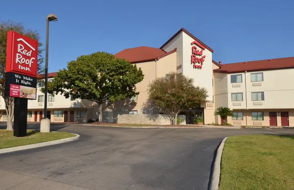 Red Roof Inn San Antonio - Airport 5