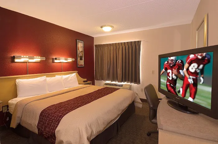 Red Roof Inn San Antonio - Airport 5