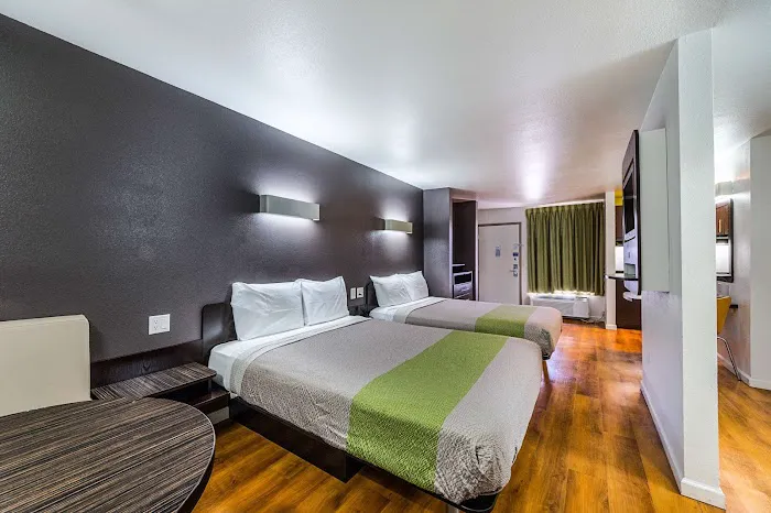 Studio 6 San Antonio, TX - Airport 5