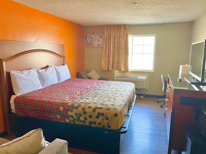 Express Inn & Suites San Antonio SeaWorld Medical CTR 5