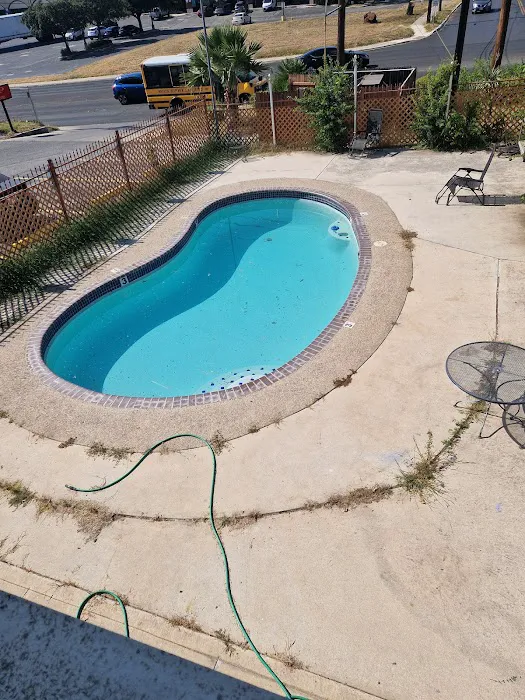 Econo Lodge San Antonio near SeaWorld - Medical Center 5