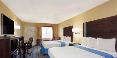 Days Inn by Wyndham Near Seaworld San Antonio
