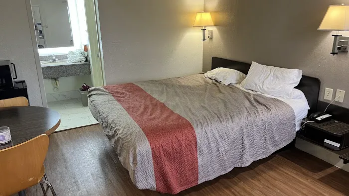 Americas Best Value Inn San Antonio Windcrest 5