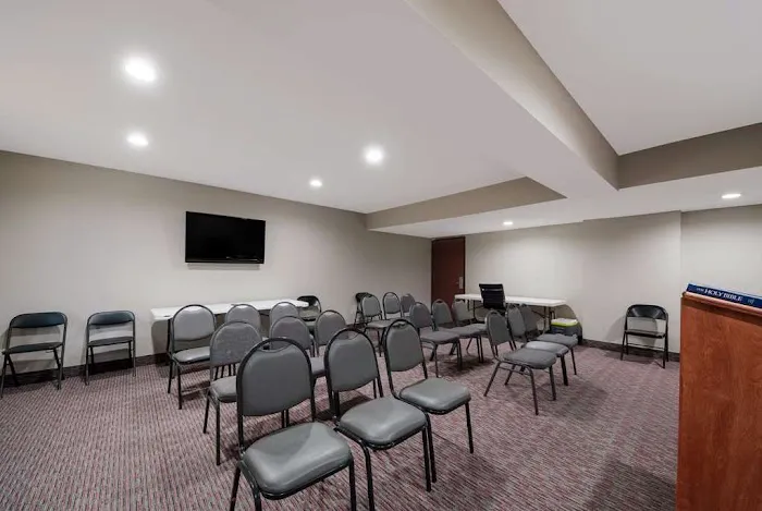 SureStay Plus by Best Western San Antonio North 5