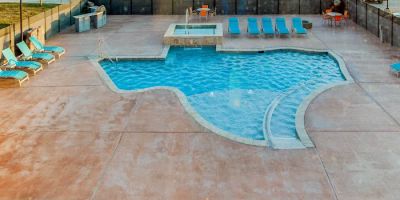 La Quinta Inn & Suites by Wyndham San Antonio Alamo City