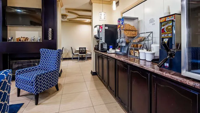 SureStay Plus by Best Western San Antonio Airport 5