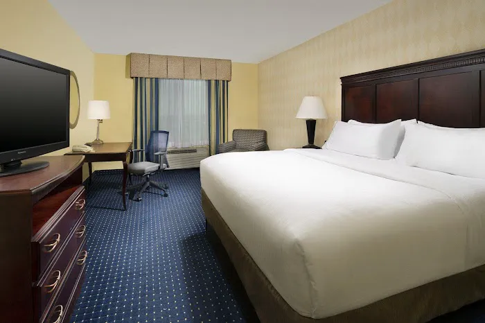 Holiday Inn Express & Suites San Antonio West-Seaworld Area by IHG 5