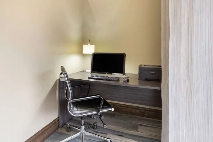 Best Western near Lackland AFB/SeaWorld 5