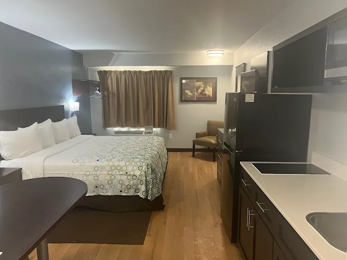 HomeTowne Studios San Antonio - Seaworld/Northwest 5