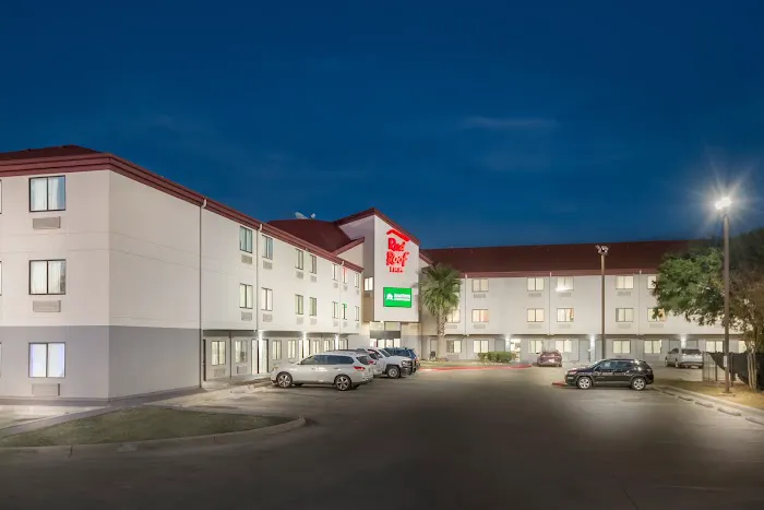 Red Roof Inn San Antonio - SeaWorld/Northwest 5