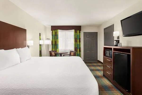 Ramada by Wyndham San Antonio Near SeaWorld/Lackland AFB 5