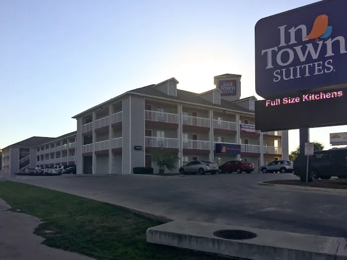 InTown Suites Extended Stay San Antonio TX - Seaworld 5