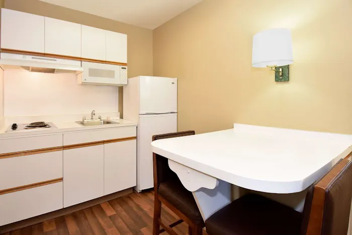 Extended Stay America - San Antonio - Airport 5