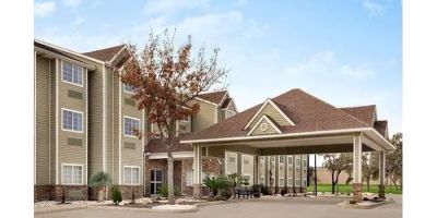 Super 8 by Wyndham San Antonio Airport North